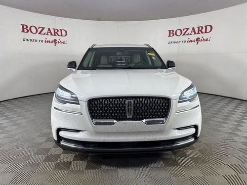 Used 2023 Lincoln Aviator 2WD w/ Class IV Trailer Tow Package image 2