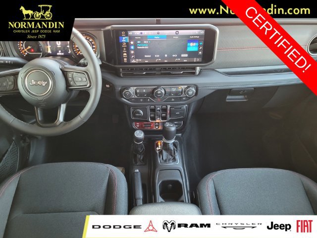 Certified 2025 Jeep Wrangler Unlimited Rubicon w/ Convenience Group AWD/4WD image 6