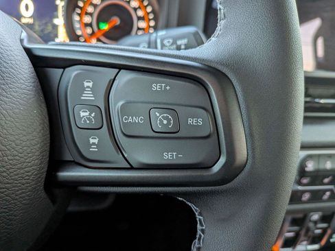 New 2025 Jeep Gladiator Sport AWD/4WD image 14