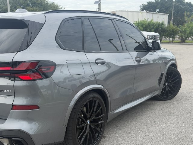 Used 2026 BMW X5 xDrive40i w/ M Sport Package AWD/4WD image 7