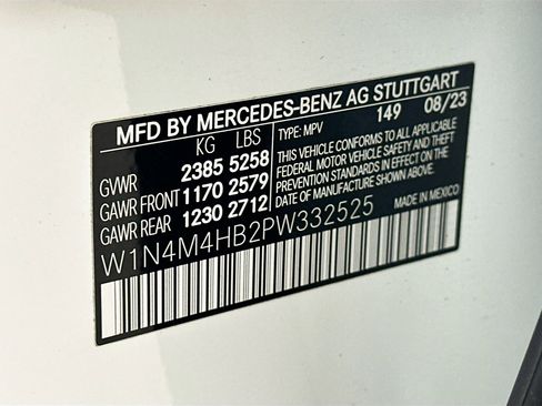 Certified 2023 Mercedes-Benz GLB 250 4MATIC image 41