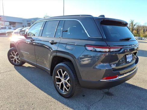 New 2025 Jeep Grand Cherokee Limited image 6