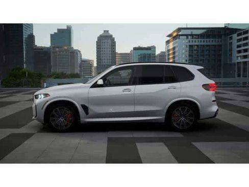 Used 2026 BMW X5 sDrive40i w/ Executive Package RWD image 4