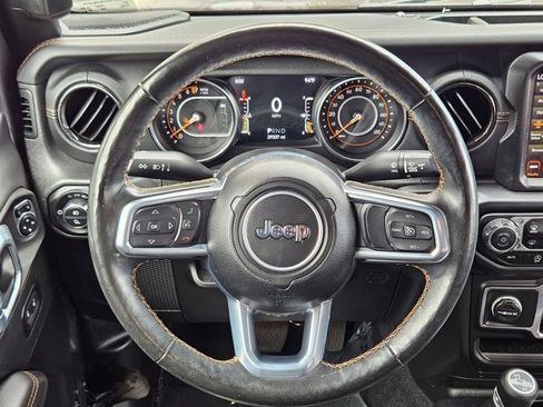 Used 2021 Jeep Gladiator Overland AWD/4WD image 14