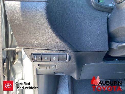Certified 2025 Toyota Corolla Cross AWD Hybrid image 31