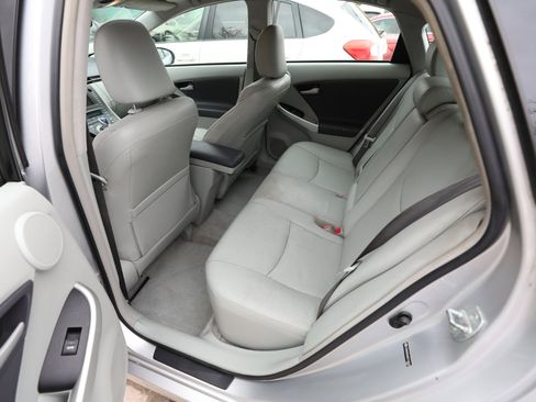 Used 2010 Toyota Prius Five image 10