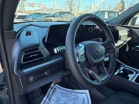 New 2026 Chevrolet Traverse LT w/ Midnight/Sport Edition image 34