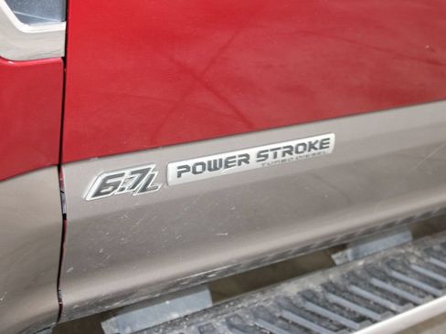 Used 2019 Ford F250 Lariat w/ Lariat Ultimate Package AWD/4WD image 16