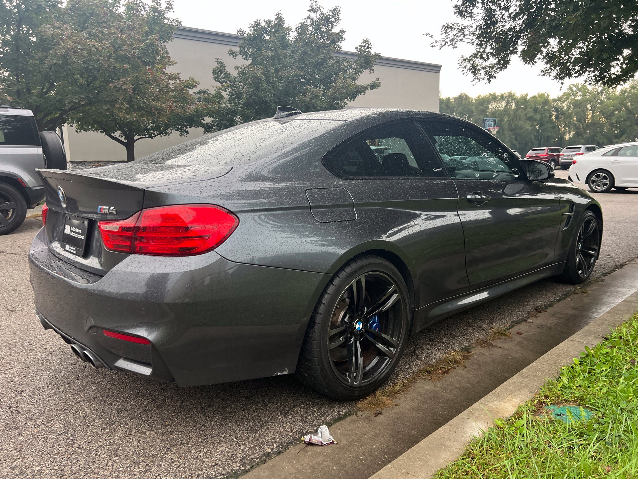 Used 2017 BMW M4 Coupe RWD image 5