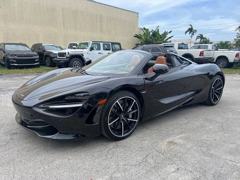 Used 2019 McLaren 720S Base 2dr Convertible image 12