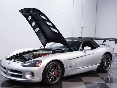Used 2005 Dodge Viper SRT-10 image 28