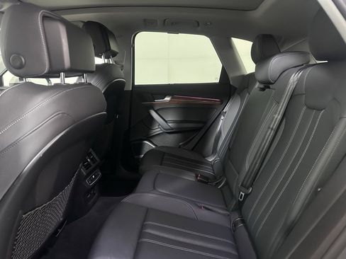 Used 2021 Audi Q5 e Prestige w/ Prestige Package image 22