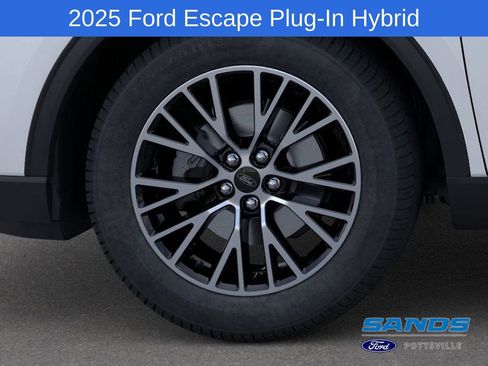 New 2025 Ford Escape Base image 19