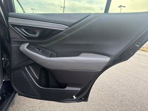 Used 2025 Subaru Outback Onyx Edition image 22
