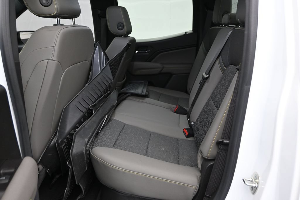 Used 2024 Chevrolet Colorado ZR2 AWD/4WD image 17
