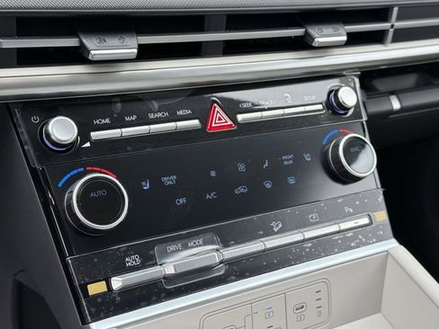 New 2026 Hyundai Santa Fe SEL FWD image 31