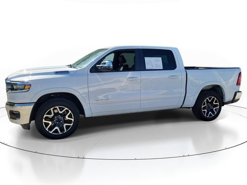 Used 2026 RAM 1500 Laramie AWD/4WD image 7