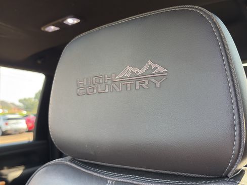 Used 2020 Chevrolet Silverado 3500 High Country AWD/4WD image 28