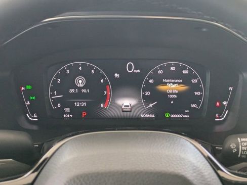 New 2025 Acura Integra image 17