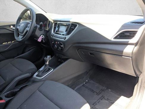 Used 2021 Hyundai Accent SE FWD image 19