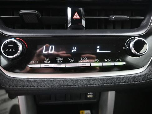 Used 2022 Toyota Corolla Cross LE FWD image 20