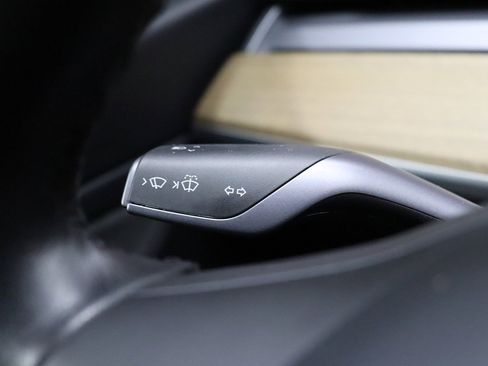 Used 2020 Tesla Model 3 Long Range image 38