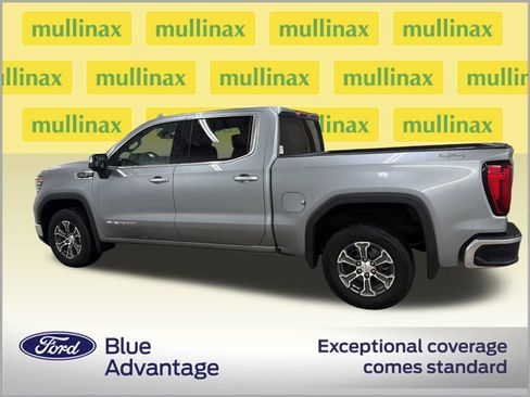 Used 2026 GMC Sierra 1500 SLT AWD/4WD image 12