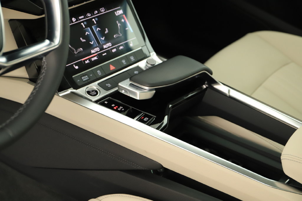 Certified 2024 Audi Q8 e-tron Premium AWD/4WD image 17
