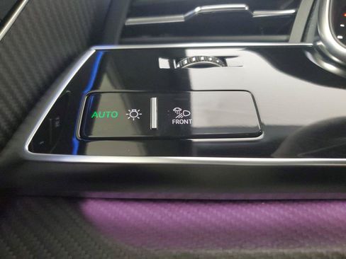 Used 2023 Audi RS Q8 w/ Black Optic Package AWD/4WD image 34