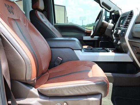Used 2018 Ford F250 King Ranch w/ King Ranch Ultimate Package AWD/4WD image 43