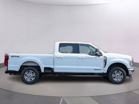 Used 2026 Ford F250 Lariat AWD/4WD image 5