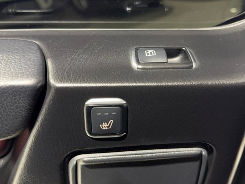 Used 2014 Mercedes-Benz G 63 AMG 4MATIC image 23