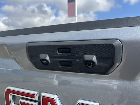 Used 2024 GMC Sierra 1500 Denali w/ Technology Package image 5