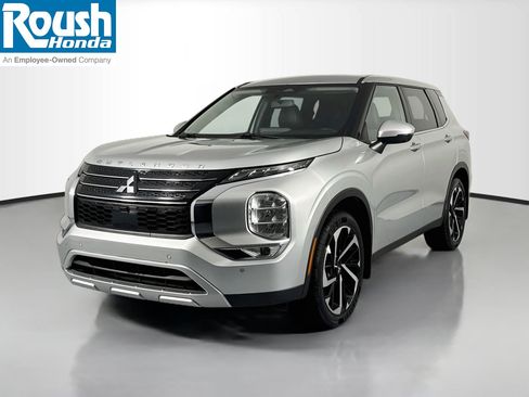 Used 2022 Mitsubishi Outlander SEL Black Edition FWD image 1