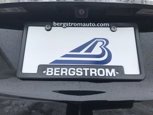 Certified 2023 Buick Enclave Essence w/ Experience Buick Package image 21