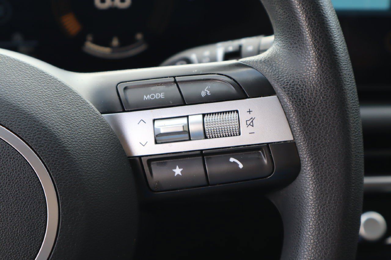Used 2025 Hyundai Tucson SEL FWD image 12