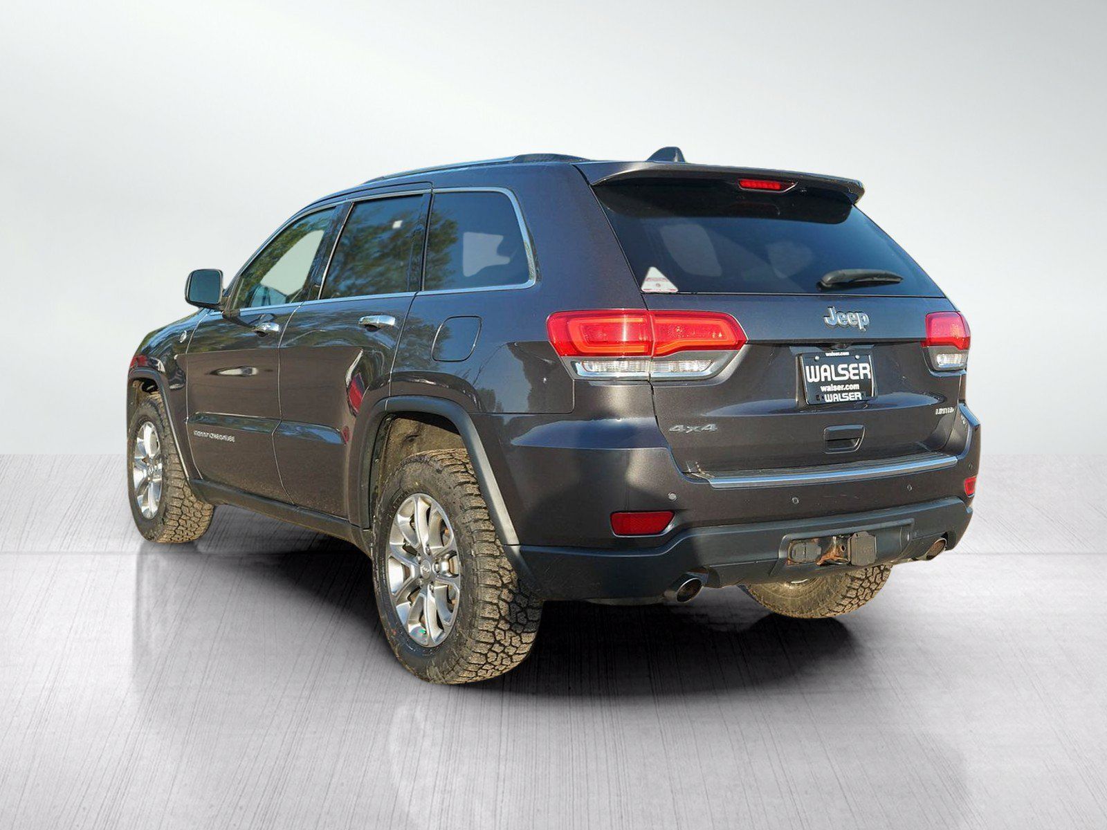 Used 2014 Jeep Grand Cherokee Limited w/ Trailer Tow Group IV AWD/4WD image 3