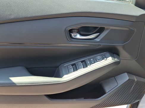 Used 2025 Honda Accord Sport image 13
