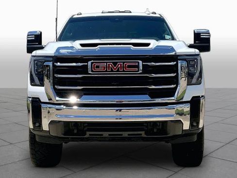 Used 2024 GMC Sierra 2500 SLT w/ SLT Premium Package AWD/4WD image 4