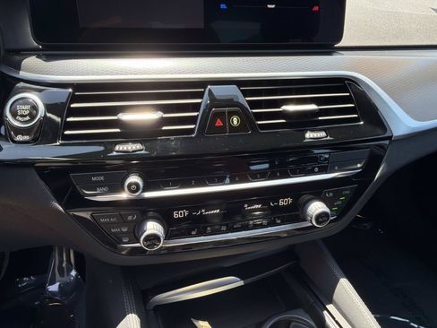Used 2023 BMW 530i w/ M Sport Package RWD image 19