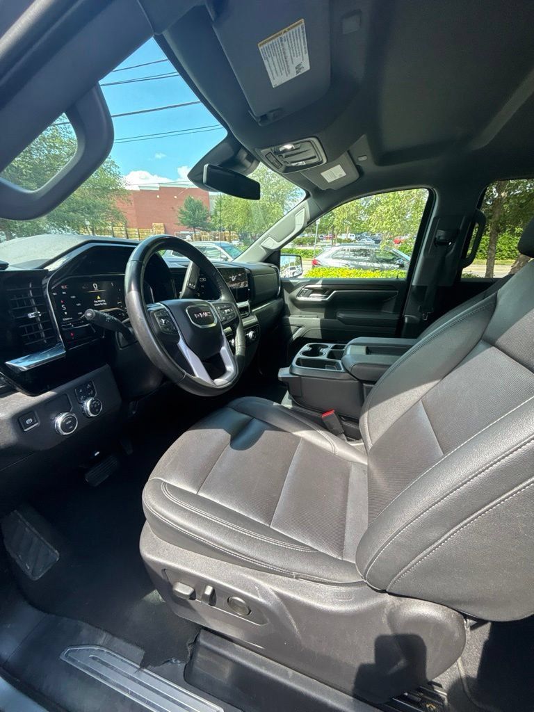 Used 2025 GMC Sierra 1500 SLT RWD image 12