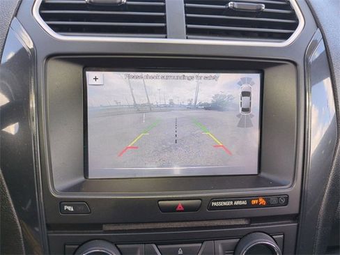 Used 2018 Ford Explorer XLT w/ Equipment Group 202A image 21