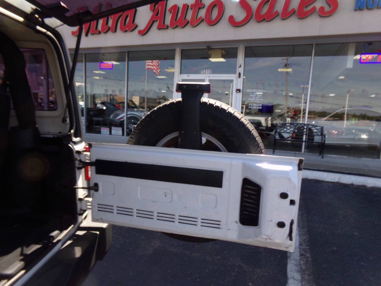 Used 2013 Jeep Wrangler Sport w/ Connectivity Group AWD/4WD image 15
