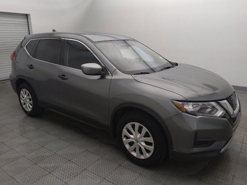 Used 2018 Nissan Rogue S FWD image 11