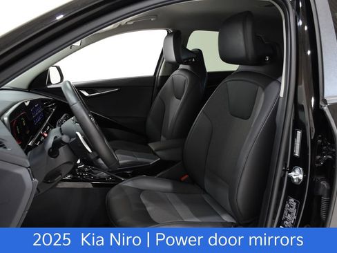 Certified 2025 Kia Niro EX FWD image 21