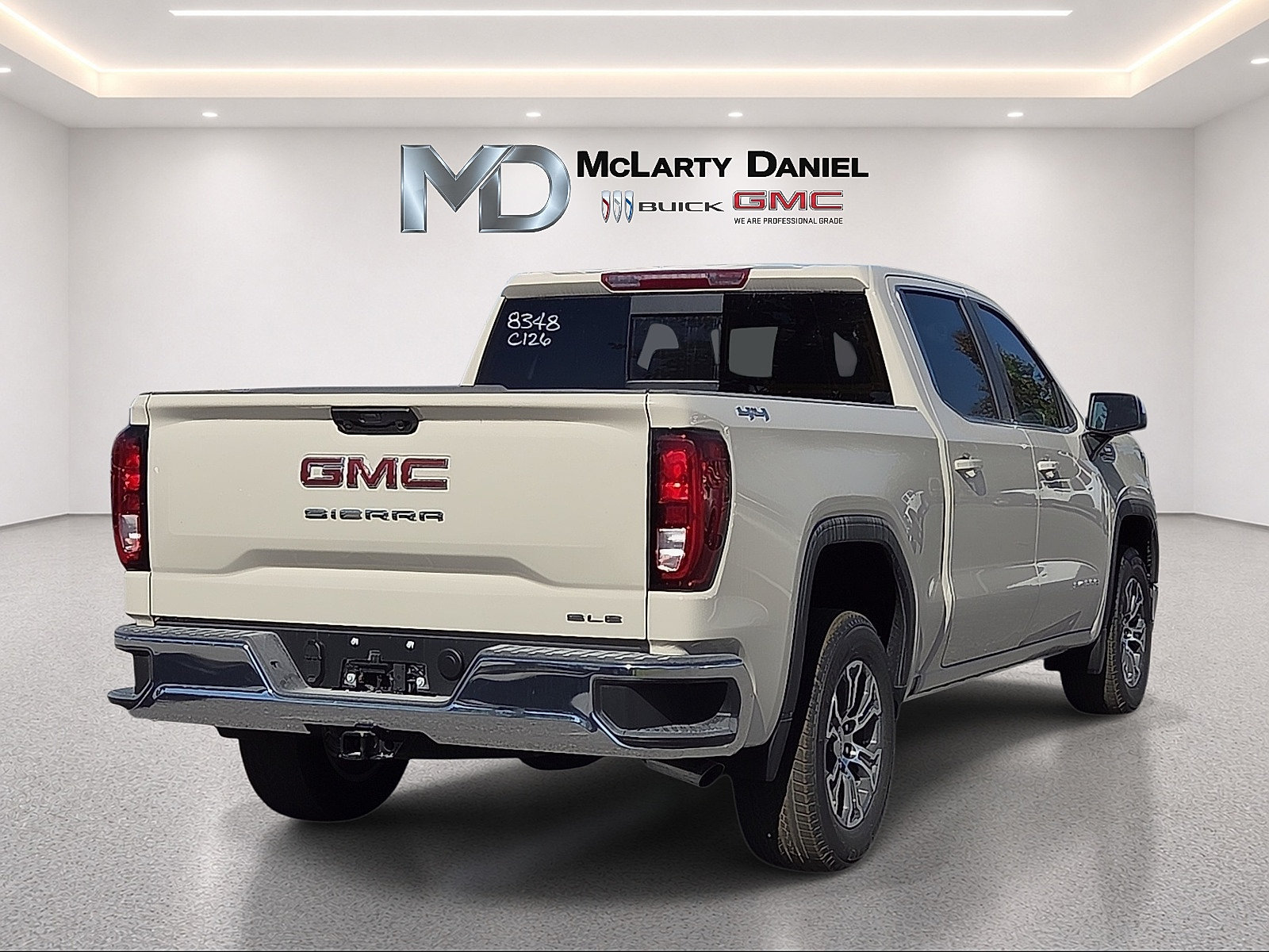 New 2026 GMC Sierra 1500 SLE w/ Preferred Package AWD/4WD image 5