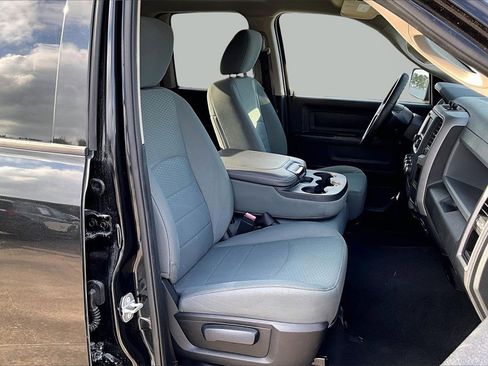 Used 2015 RAM 1500 Express w/ Black Ram 1500 Express Group image 7