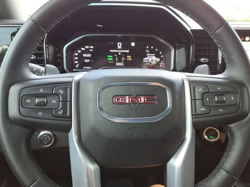 Used 2025 GMC Sierra 1500 Elevation w/ Preferred Package AWD/4WD image 15