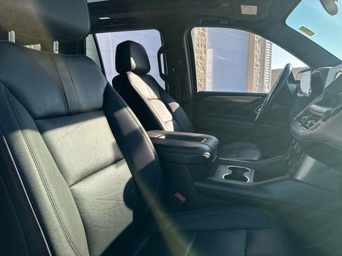 Used 2022 Chevrolet Tahoe RST AWD/4WD image 17