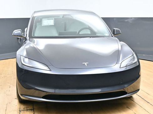 Used 2025 Tesla Model 3 Long Range image 3